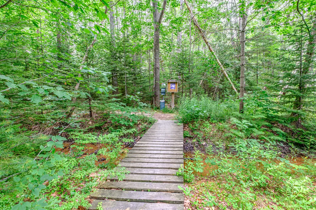 13 Hawthorn Circle Scarborough ME 04074