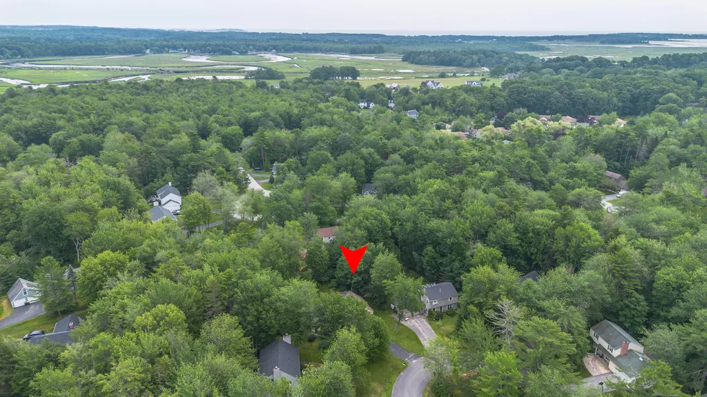 13 Hawthorn Circle Scarborough ME 04074