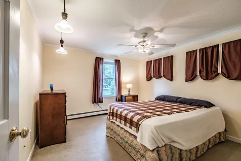 13 Hawthorn Circle Scarborough ME 04074