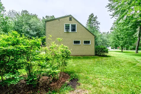 13 Hawthorn Circle Scarborough ME 04074