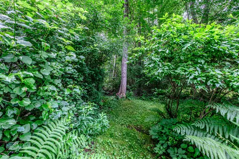 13 Hawthorn Circle Scarborough ME 04074