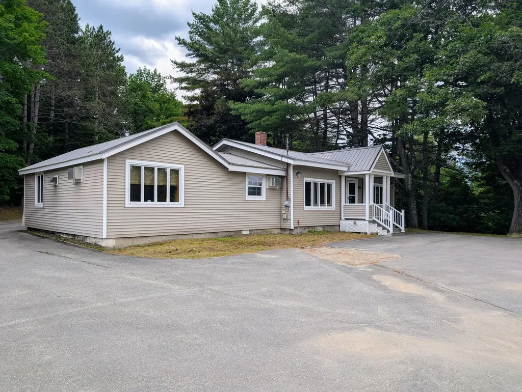 187 Wilton Road Farmington ME 04938
