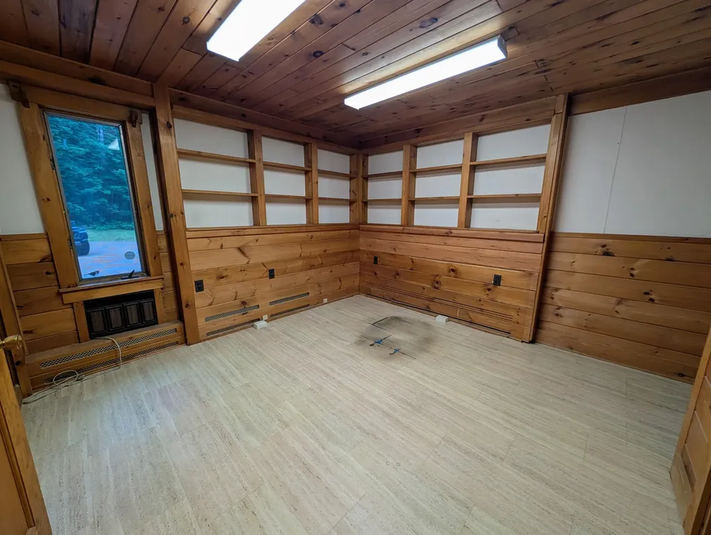 187 Wilton Road Farmington ME 04938