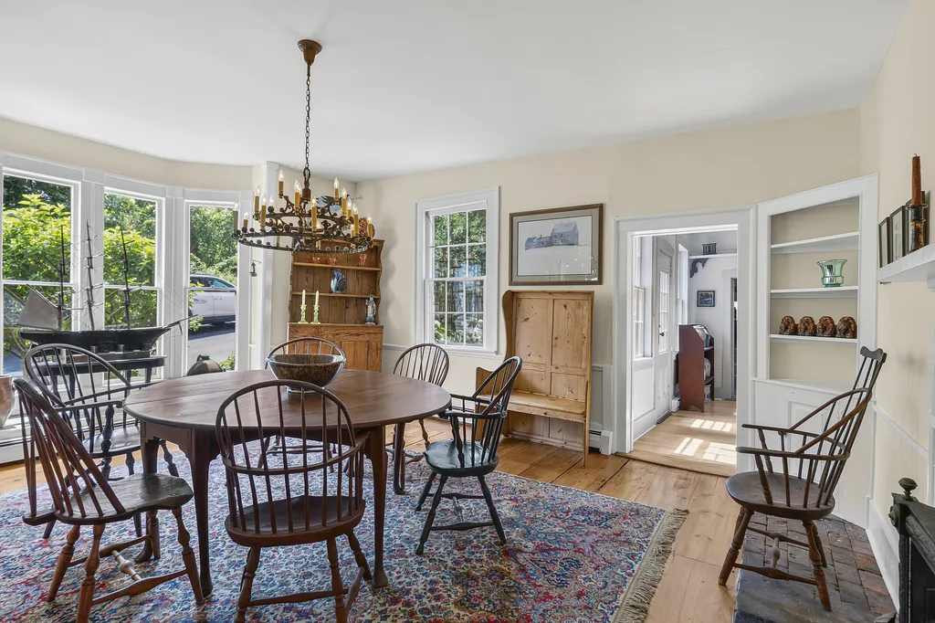 54 Federal Street Wiscasset ME 04578
