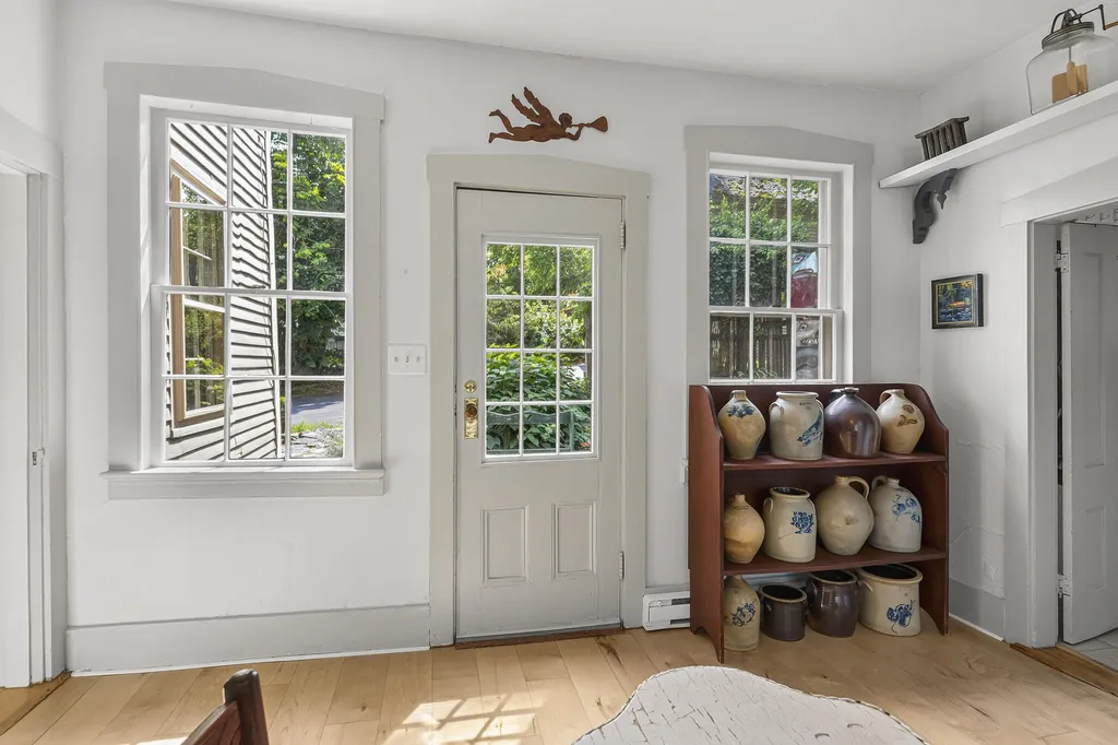 54 Federal Street Wiscasset ME 04578