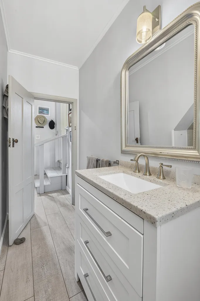 54 Federal Street Wiscasset ME 04578