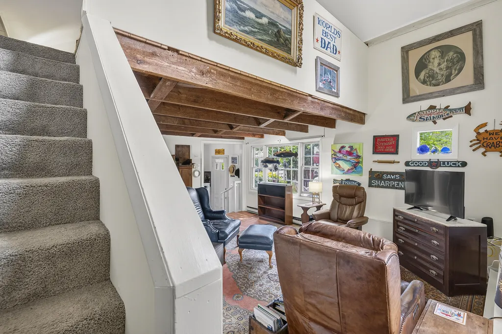 54 Federal Street Wiscasset ME 04578