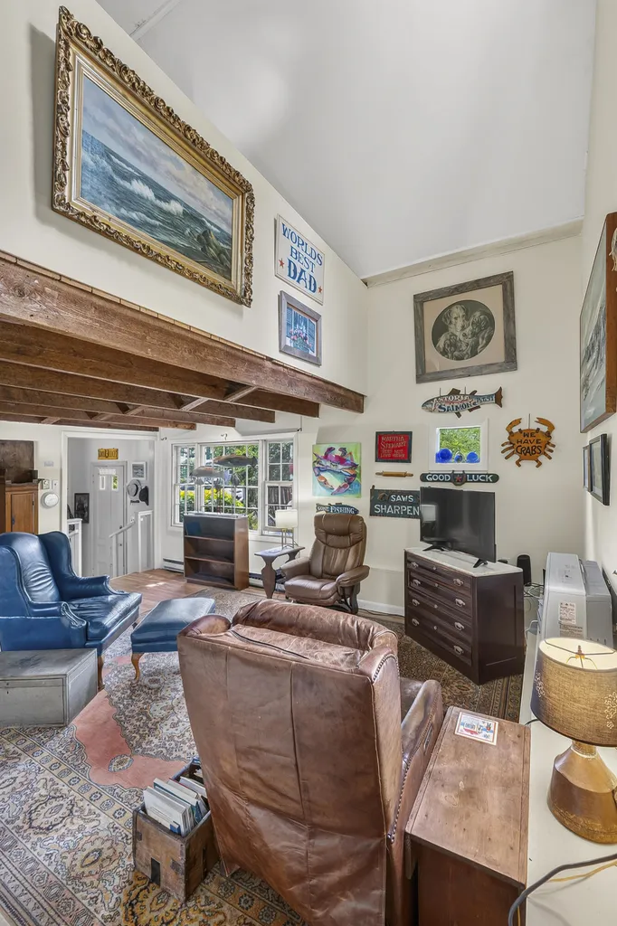54 Federal Street Wiscasset ME 04578