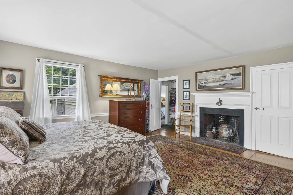 54 Federal Street Wiscasset ME 04578