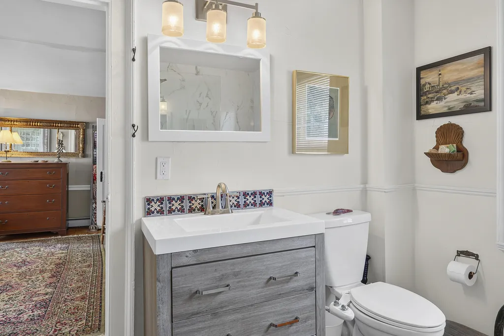 54 Federal Street Wiscasset ME 04578