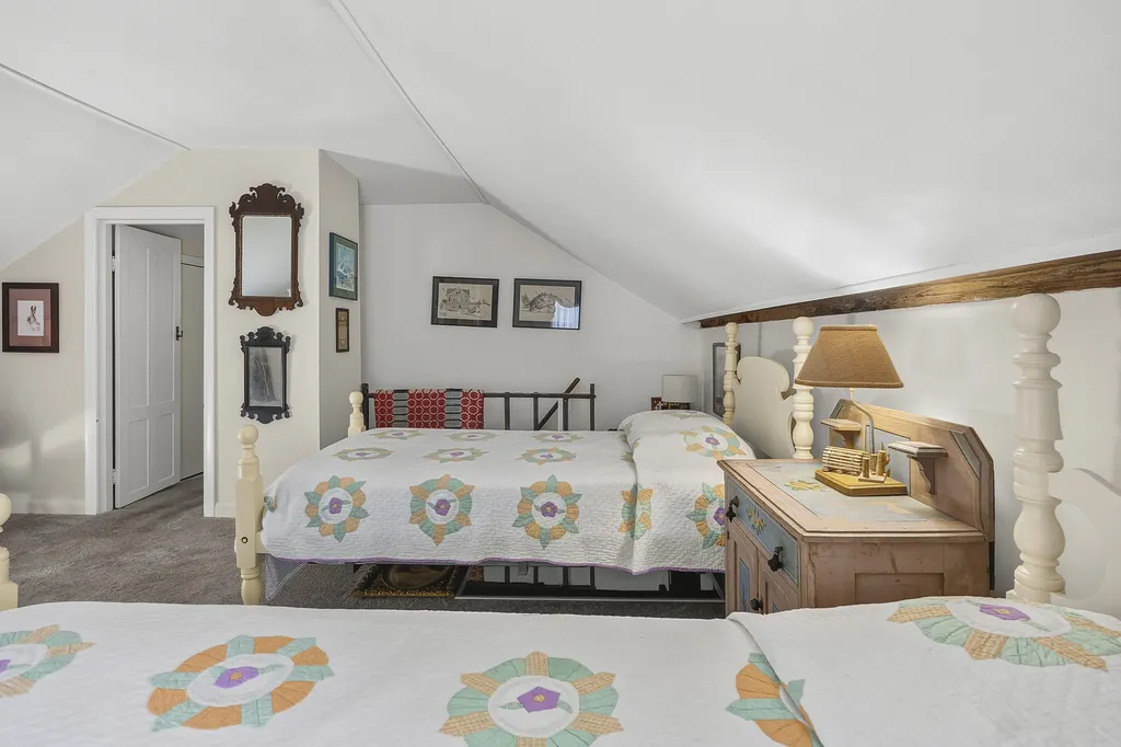 54 Federal Street Wiscasset ME 04578