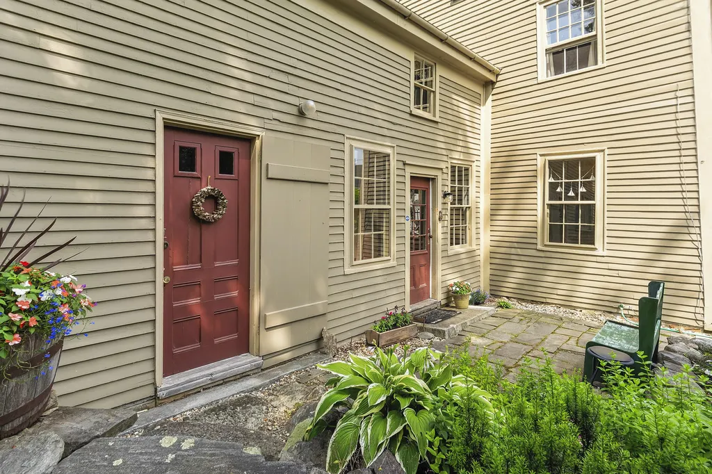 54 Federal Street Wiscasset ME 04578