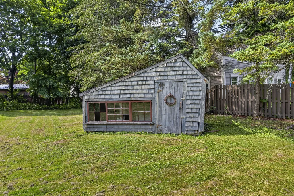 54 Federal Street Wiscasset ME 04578