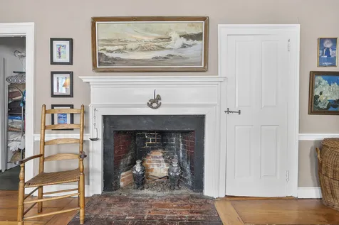 54 Federal Street Wiscasset ME 04578