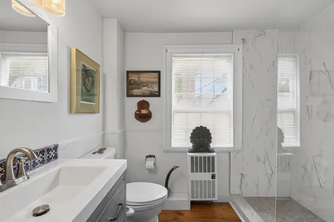 54 Federal Street Wiscasset ME 04578