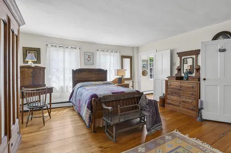 54 Federal Street Wiscasset ME 04578
