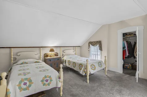 54 Federal Street Wiscasset ME 04578