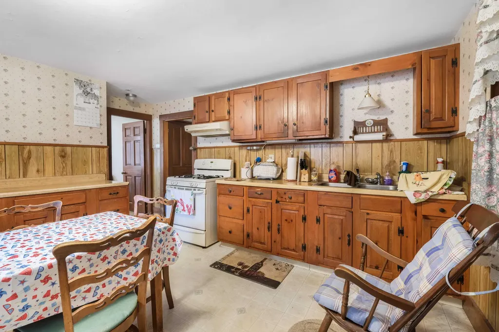 131 Dennett Road Kittery ME 03904