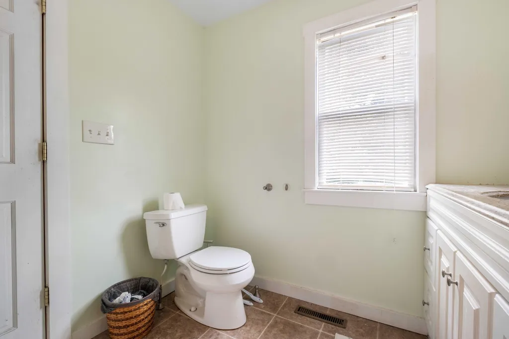 131 Dennett Road Kittery ME 03904