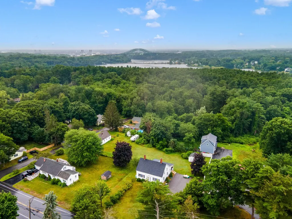 131 Dennett Road Kittery ME 03904