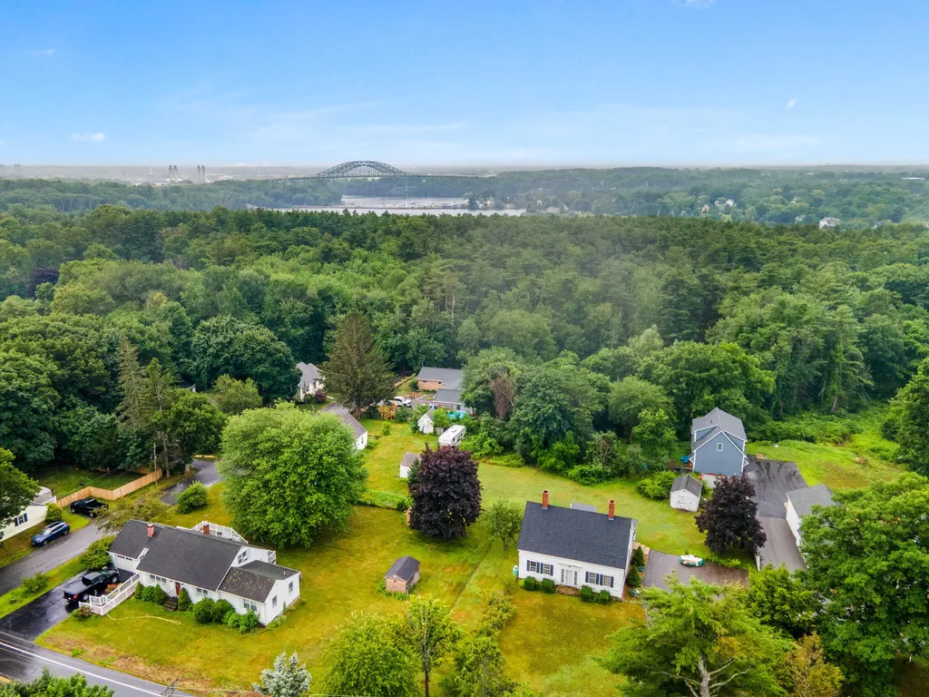 131 Dennett Road Kittery ME 03904