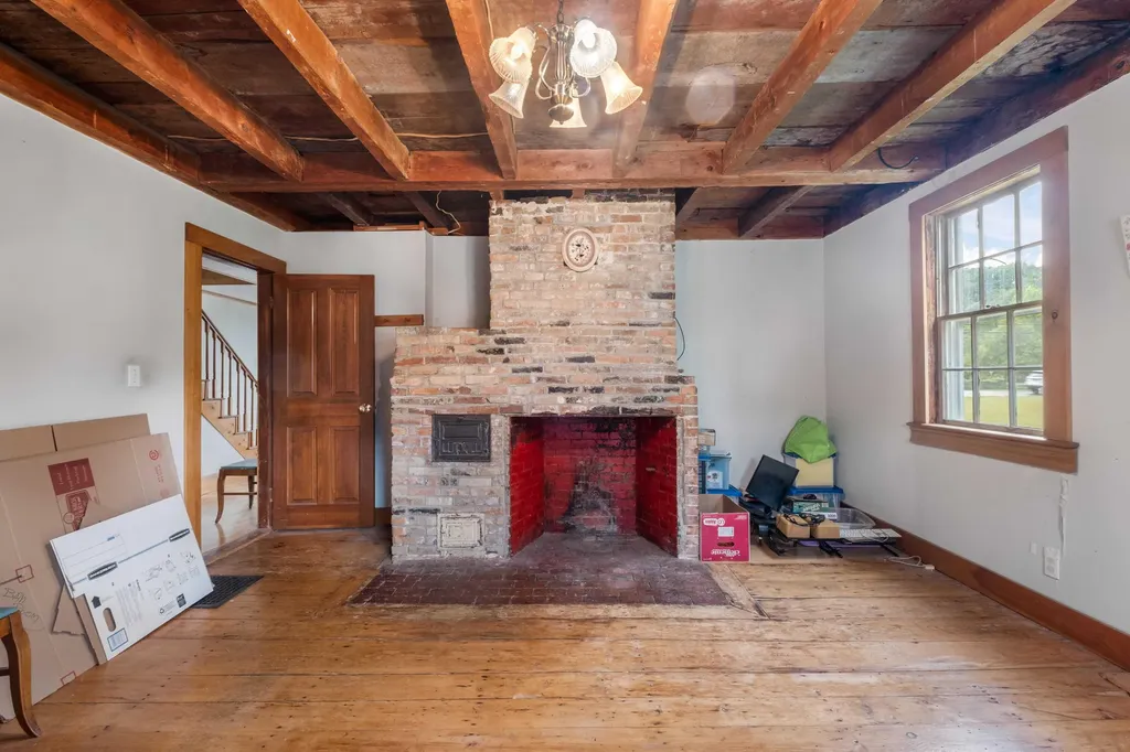 131 Dennett Road Kittery ME 03904