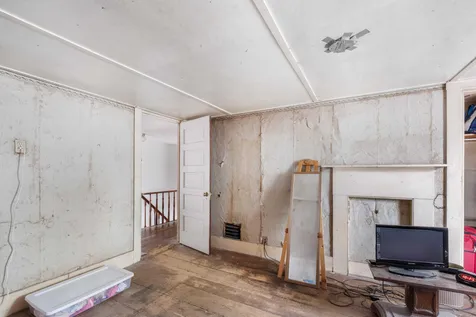 131 Dennett Road Kittery ME 03904