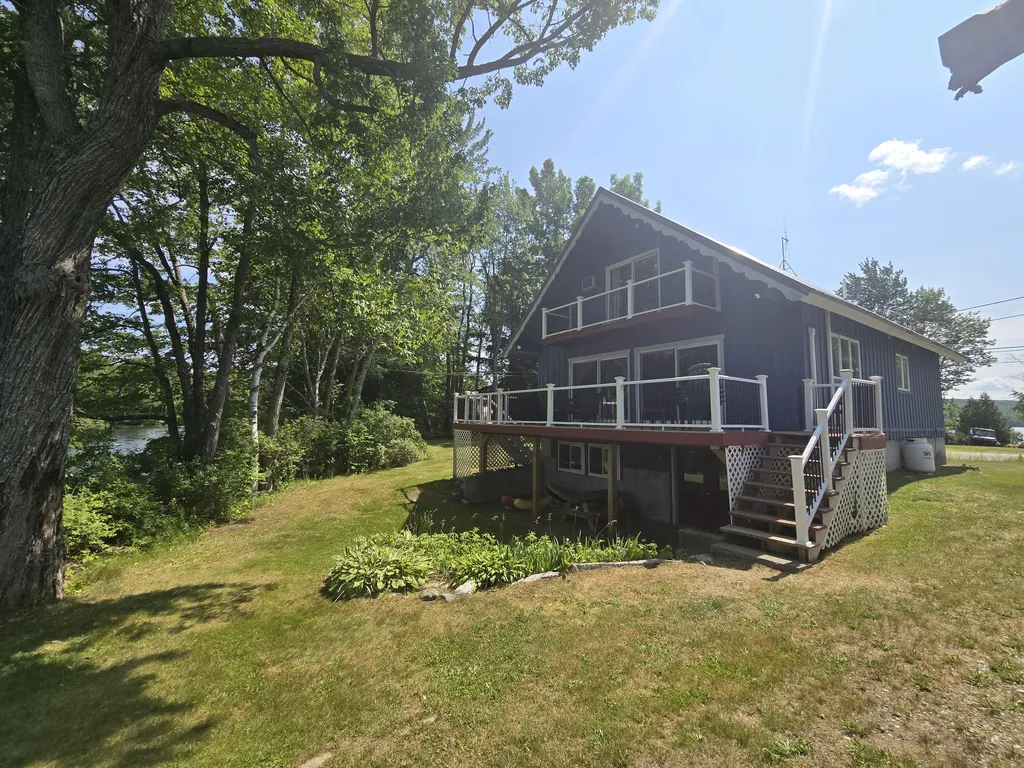 884 Transalpine Road Lincoln ME 04457