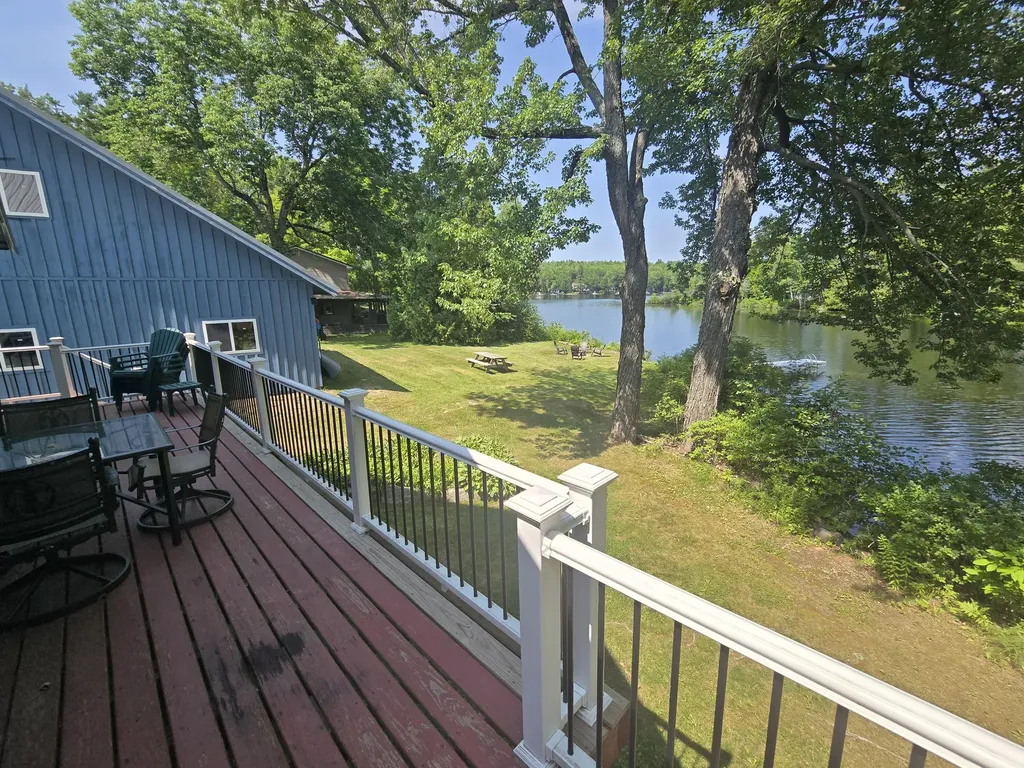 884 Transalpine Road Lincoln ME 04457