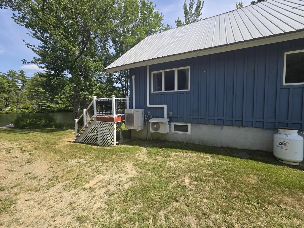 884 Transalpine Road Lincoln ME 04457