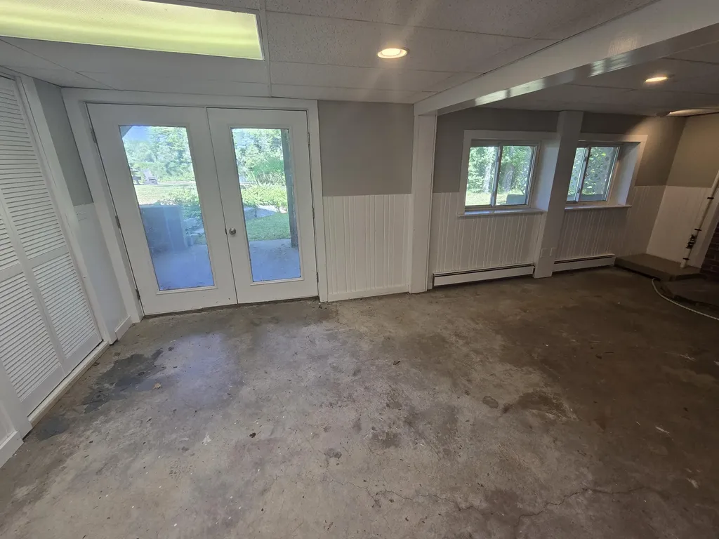 884 Transalpine Road Lincoln ME 04457