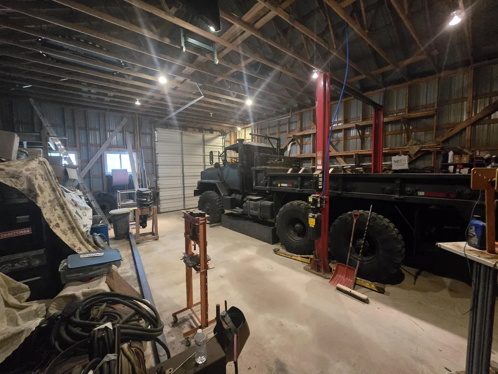 884 Transalpine Road Lincoln ME 04457