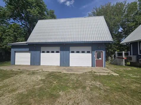 884 Transalpine Road Lincoln ME 04457