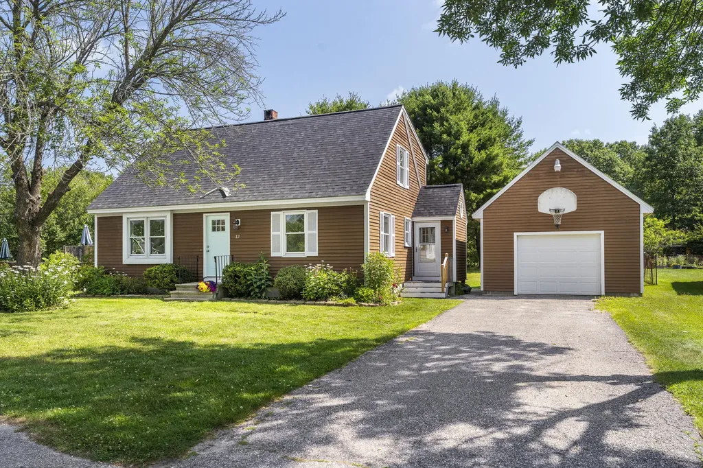 12 Barnstable Road South Portland ME 04106
