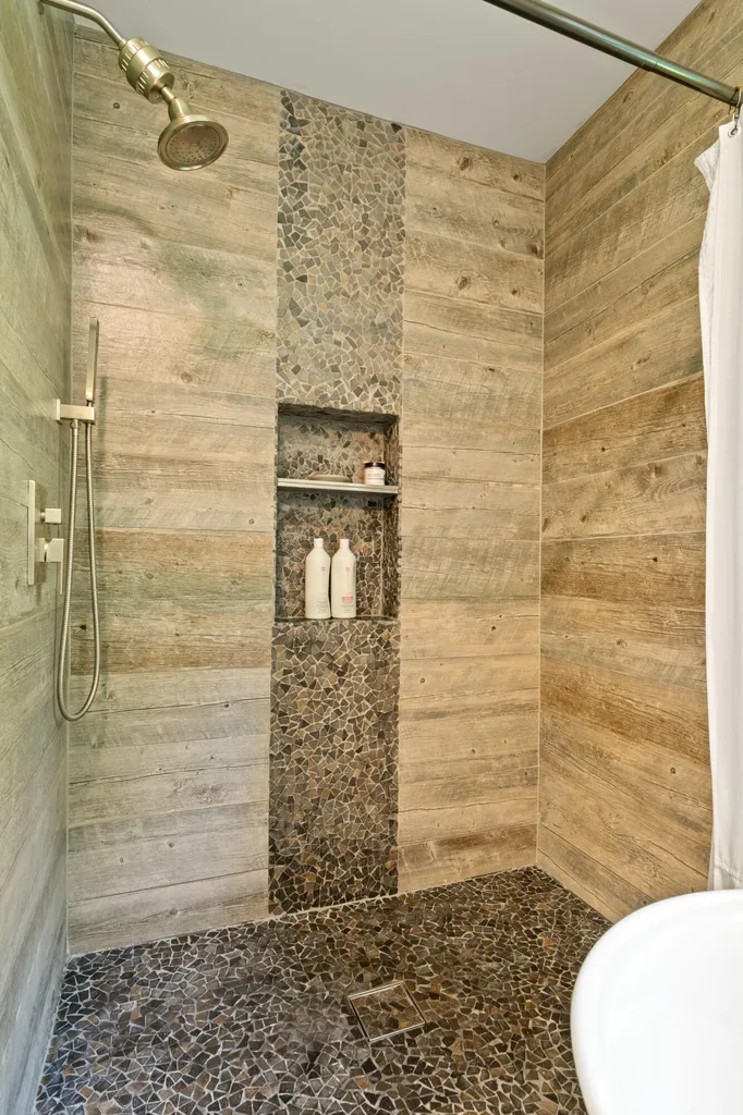 71 Alderberry Bay Drive Naples ME 04055