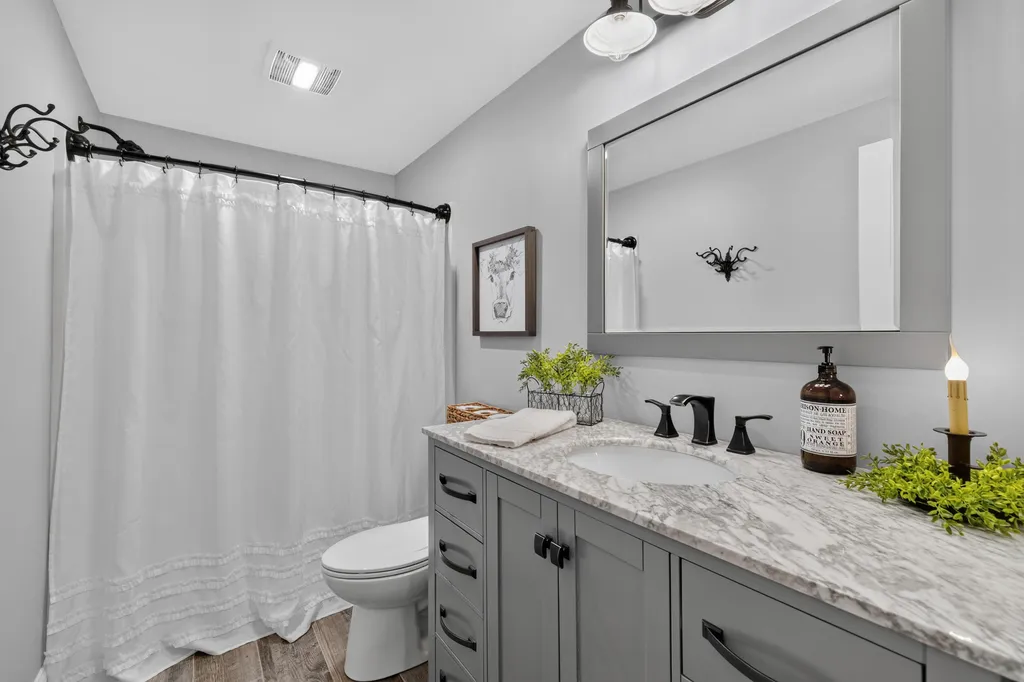 71 Alderberry Bay Drive Naples ME 04055