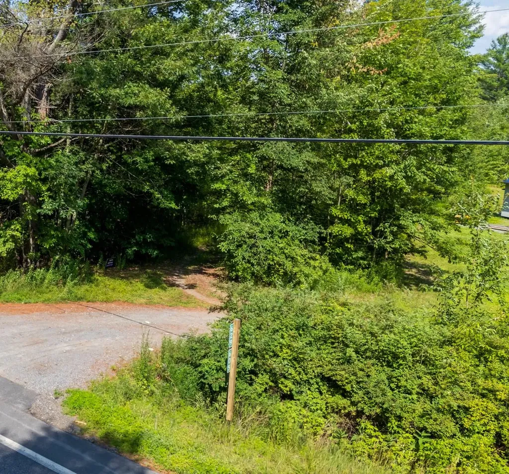 M10 L30 Canaan Road Clinton ME 04927