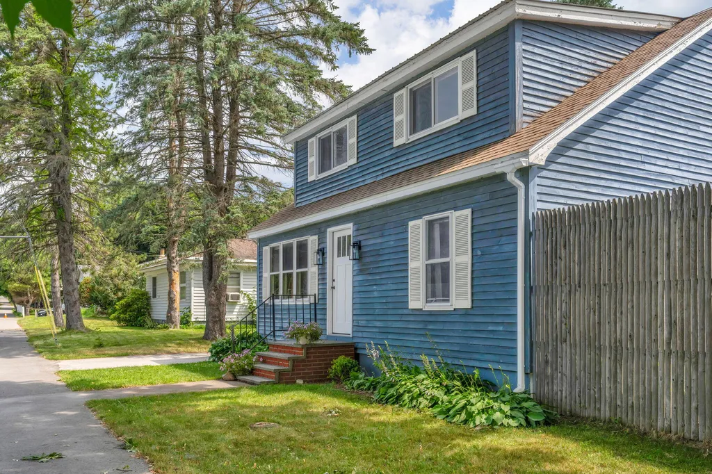385 Essex Street Bangor ME 04401