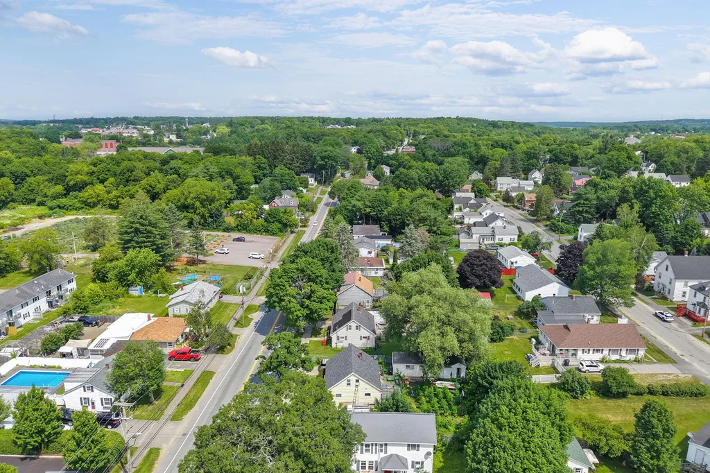 385 Essex Street Bangor ME 04401