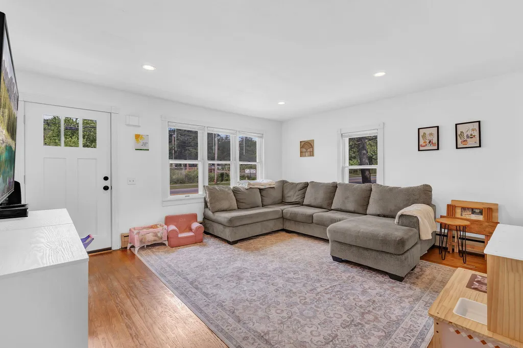 385 Essex Street Bangor ME 04401