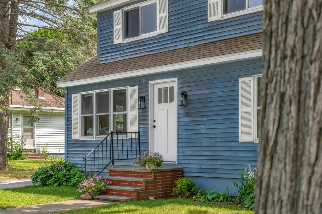 385 Essex Street Bangor ME 04401
