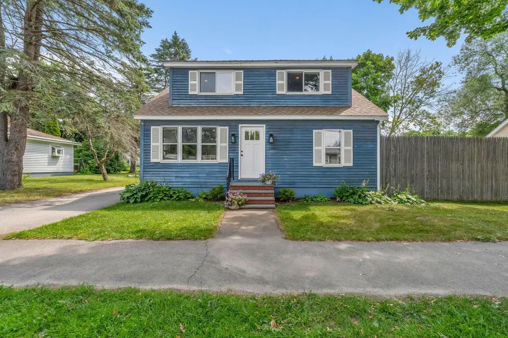 385 Essex Street Bangor ME 04401