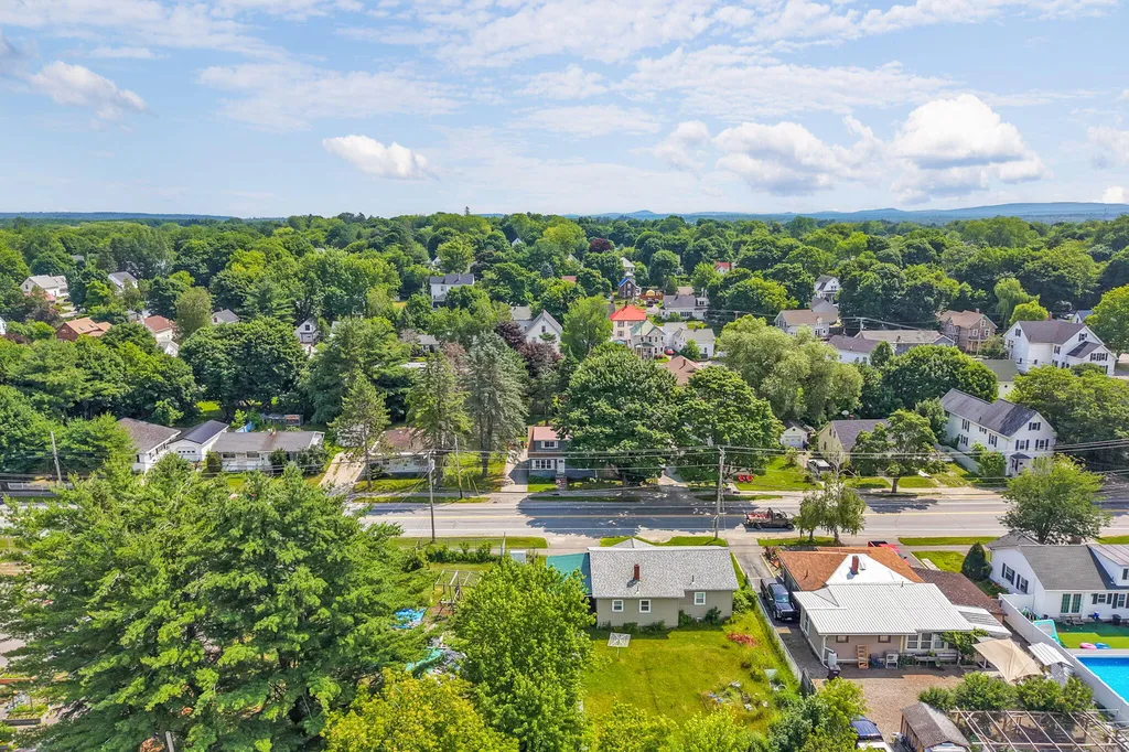 385 Essex Street Bangor ME 04401