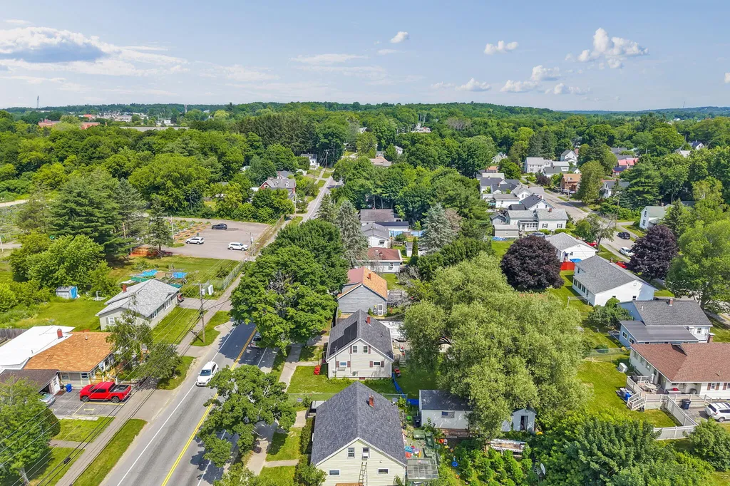 385 Essex Street Bangor ME 04401