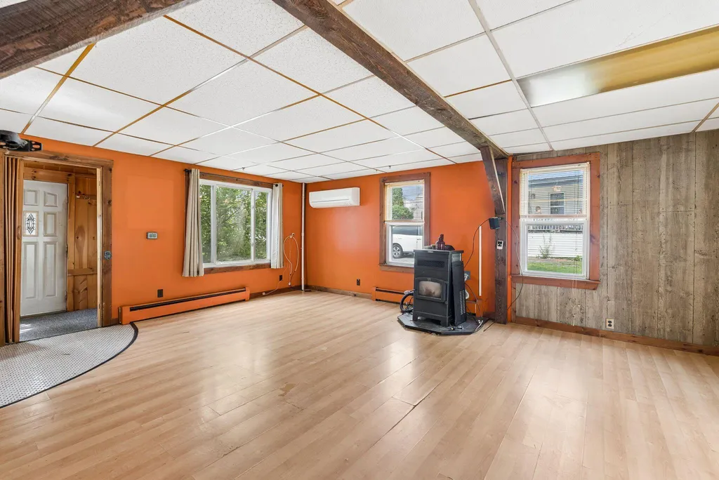 8 Vigue Street Waterville ME 04901
