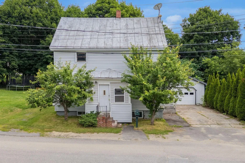 8 Vigue Street Waterville ME 04901