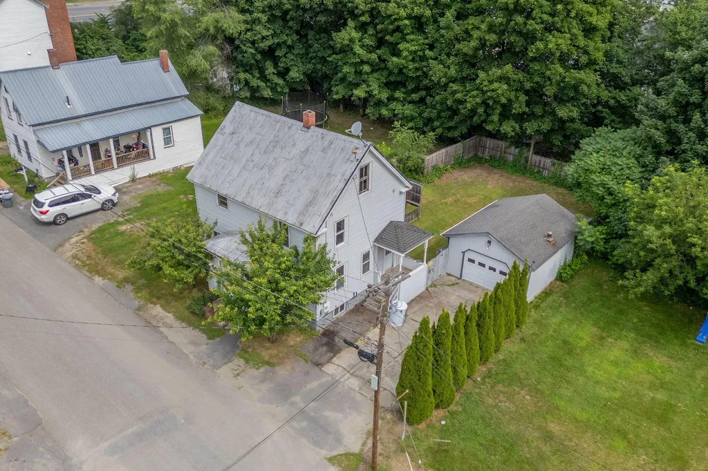 8 Vigue Street Waterville ME 04901