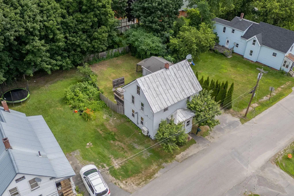 8 Vigue Street Waterville ME 04901
