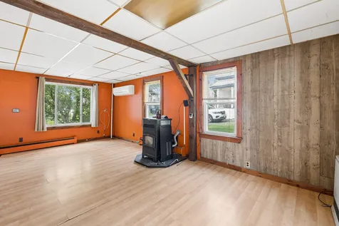 8 Vigue Street Waterville ME 04901