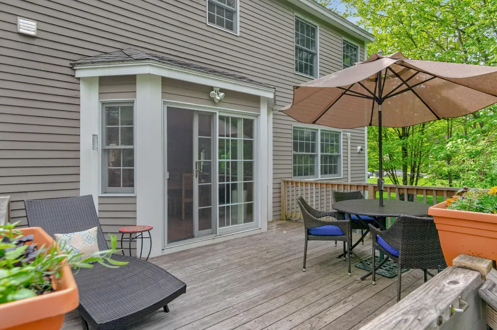 15 Bornheimer Place Scarborough ME 04074